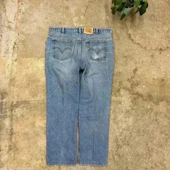 Vintage Levi’s Light Wash  Orange Tab Jeans Size 38 - Picture 2 of 5